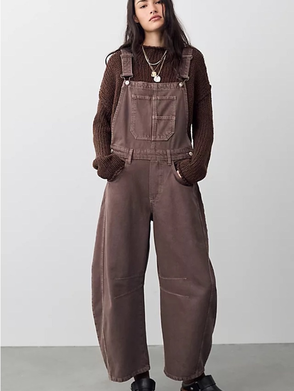We The Free Good Luck Barrel Overalls Womens Medium Chocolate Mousse Brown